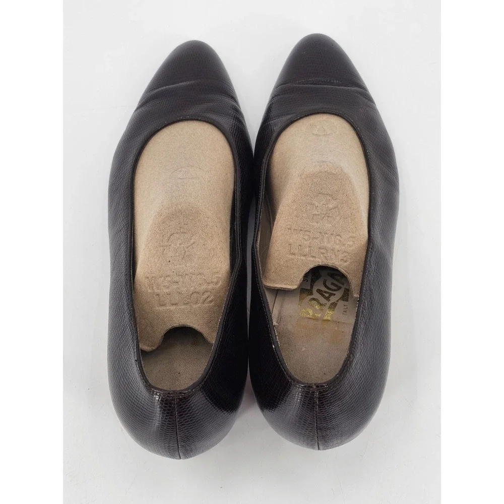 Salvatore Ferragamo Spectator Wingtip Pumps Women 7‎ B Brown Black Made in Italy